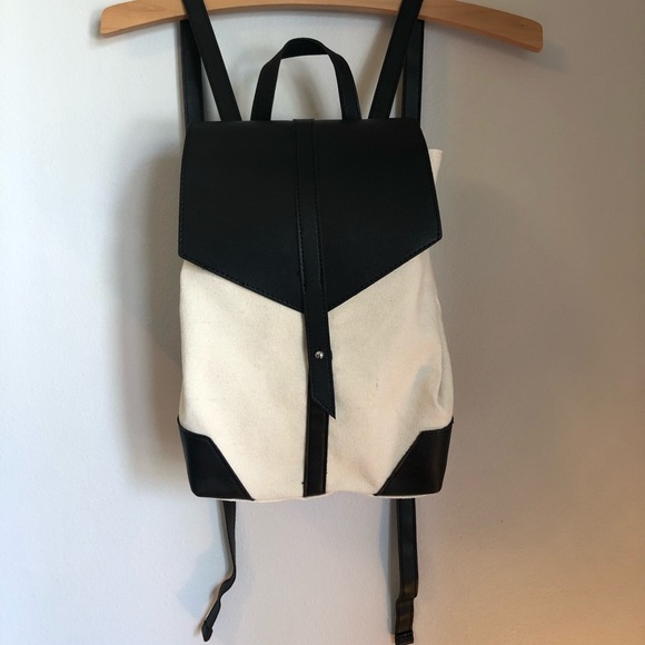Small bag - Picture 1 of 2